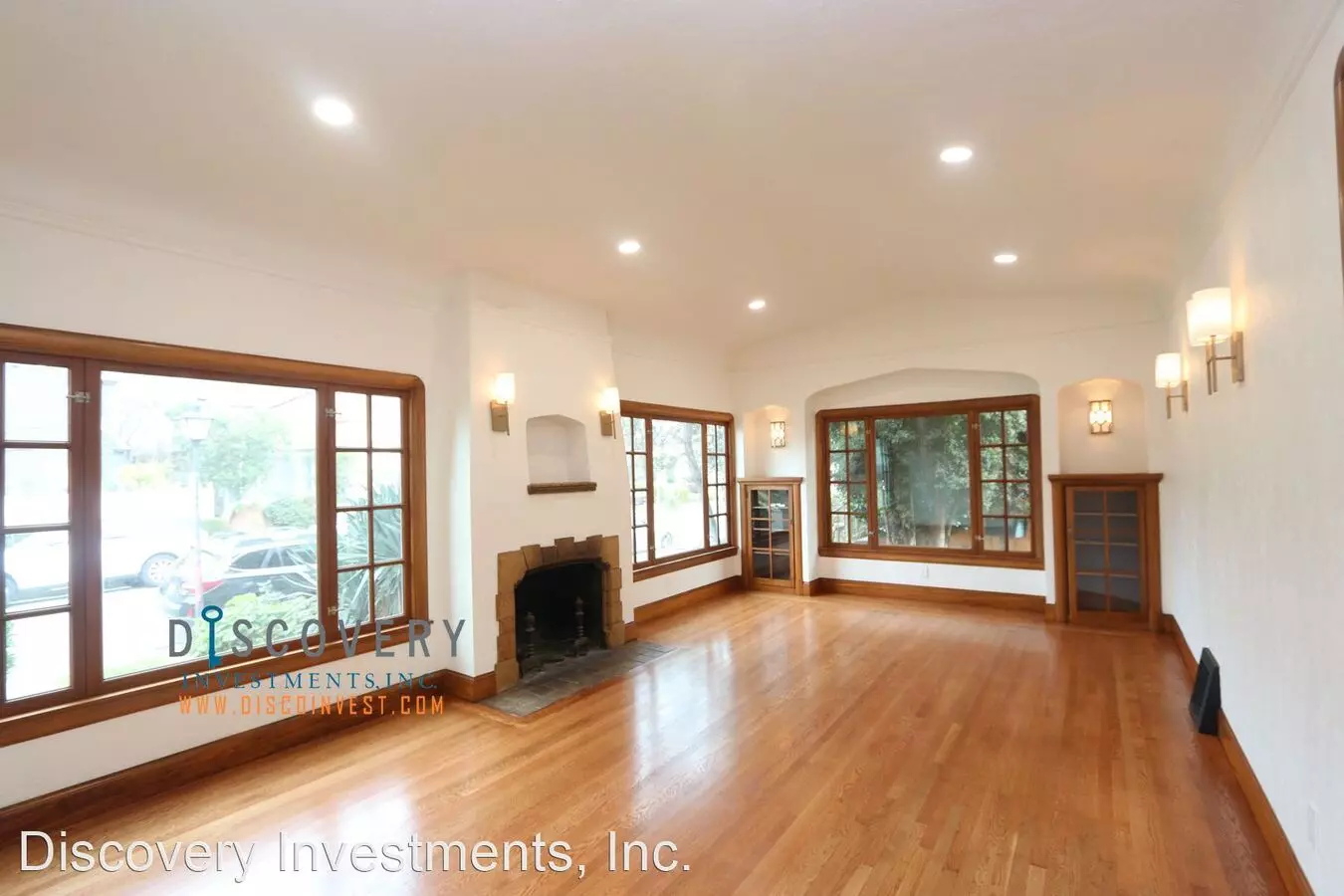 East End Contemporary Four Bedroom Home photo 2