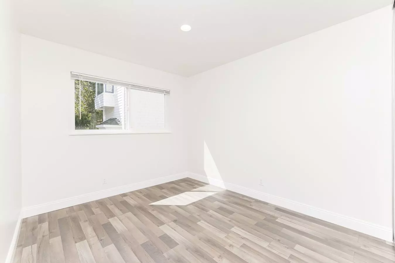 1804 Santa Clara Ave photo 5