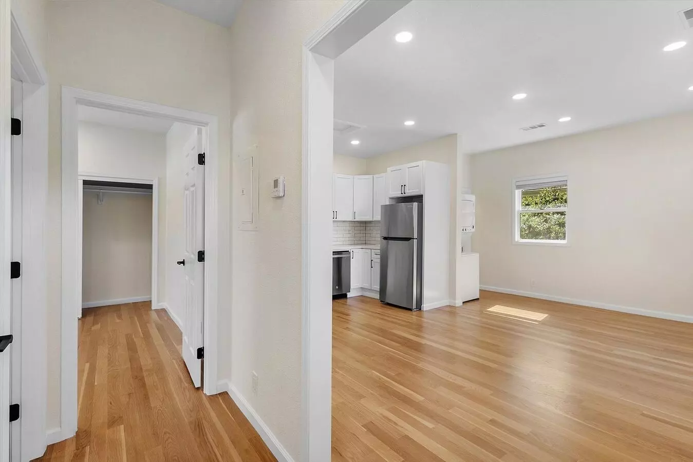 2026 San Antonio Ave #d photo 4
