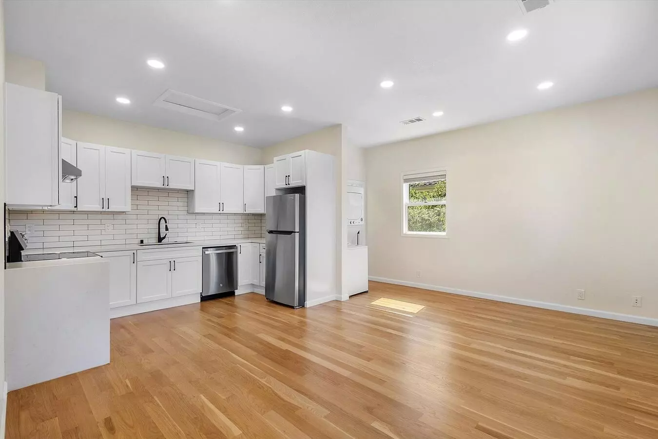 2026 San Antonio Ave #d photo 5