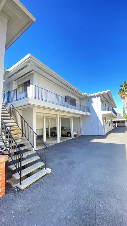 2057 Central Avenue, Alameda, CA 94501 photo 2
