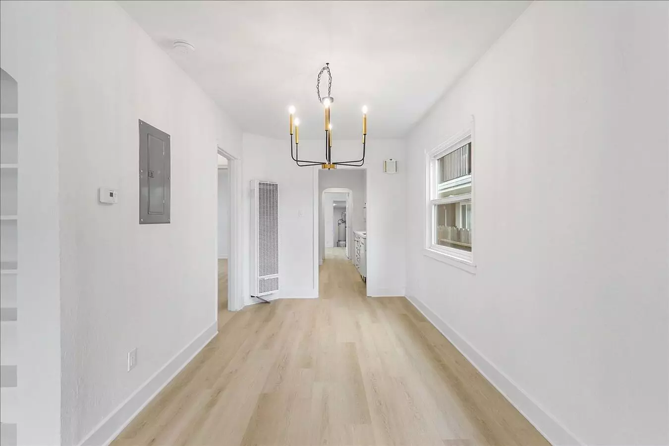 2064 Encinal Ave photo 5