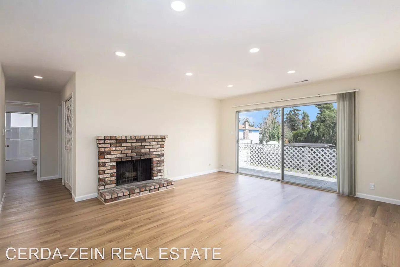 ENCINAL AVE 2133 photo 3