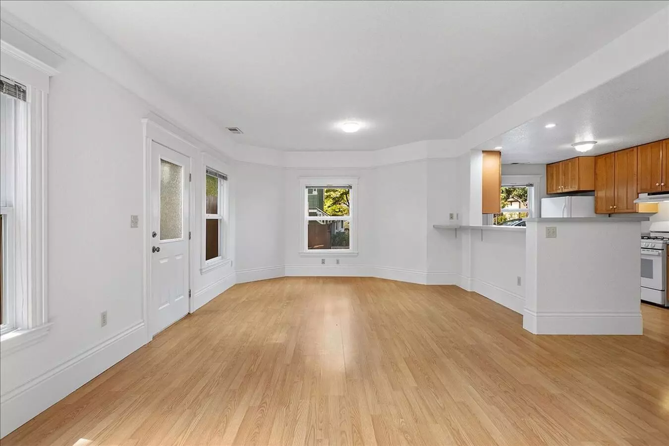 2162 Santa Clara Avenue, Alameda, CA 94501 photo 2