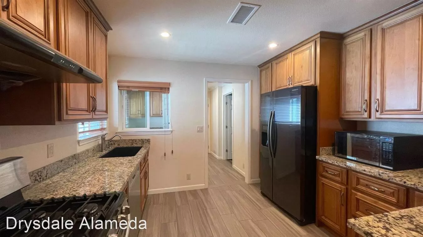 219 Beach Road, Alameda, CA 94502 photo 3
