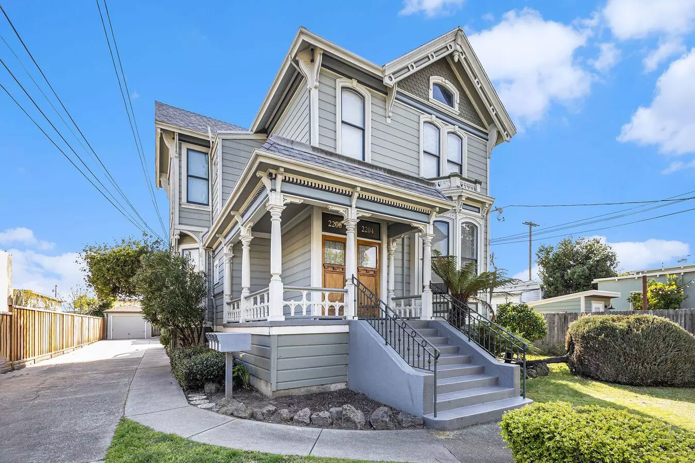2204 Buena Vista Ave #A - Studio | 1 bath photo 4