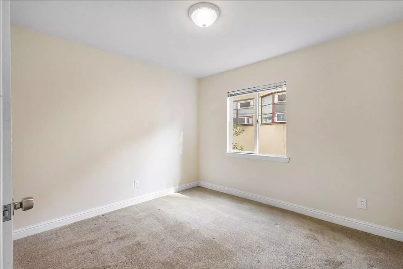 2234 Santa Clara Ave #b photo 5