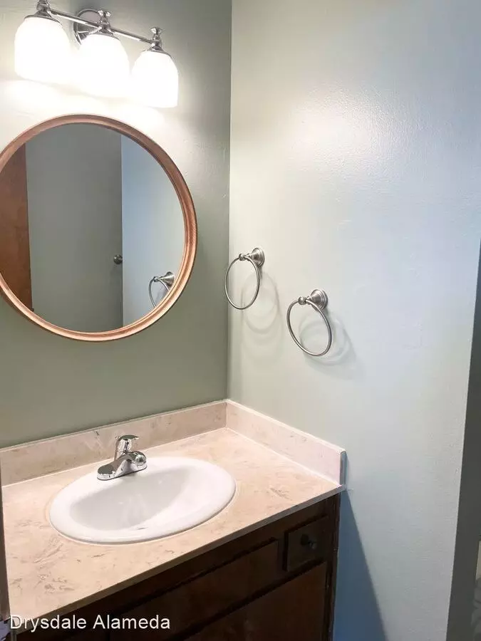 2235 San Antonio Ave (LO) photo 2