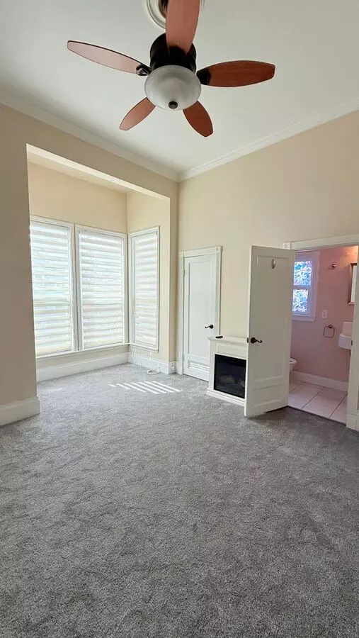 2267 Clinton Avenue A photo 5