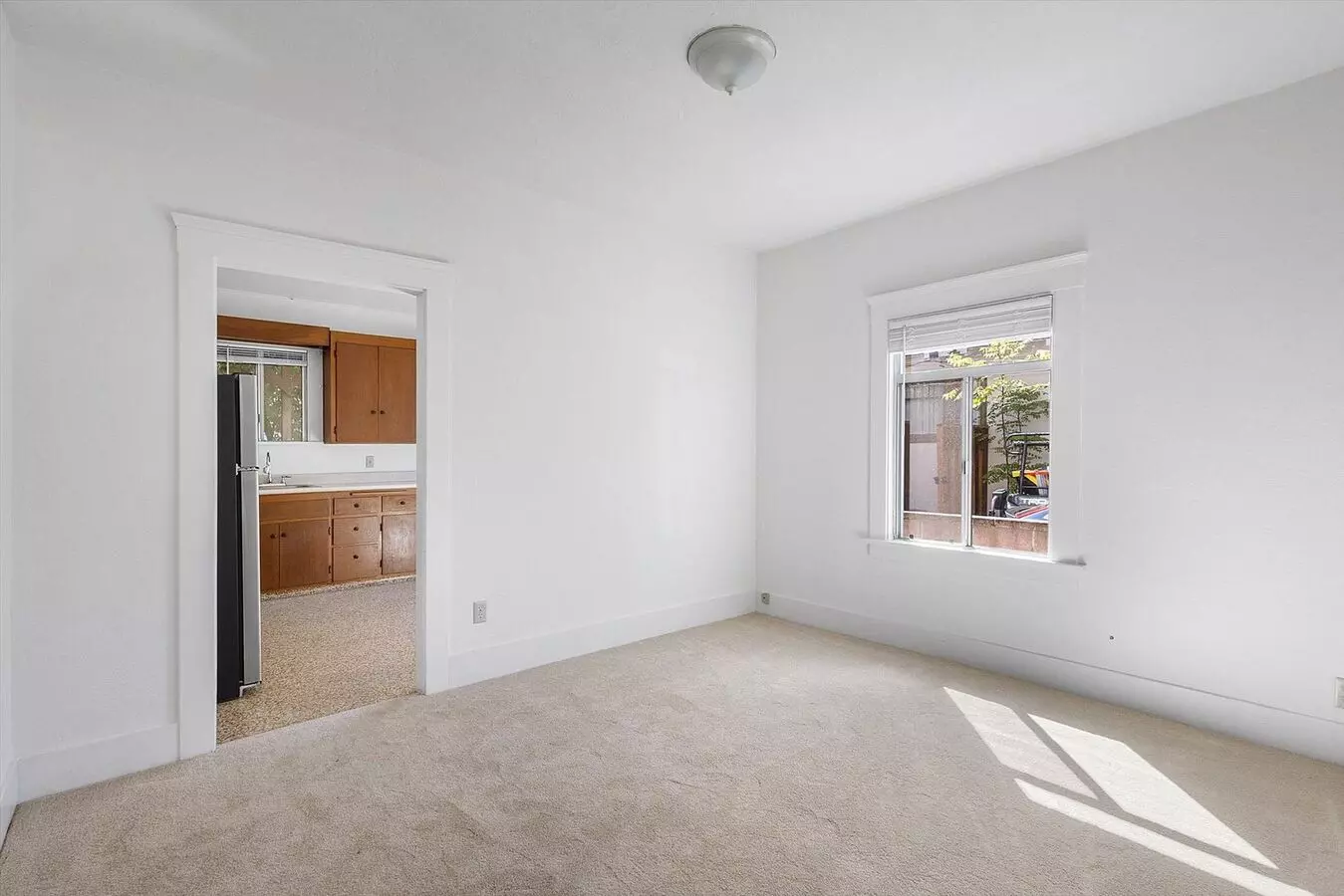 2312 San Antonio Ave - 1 Bedroom | 1 Bath photo 5