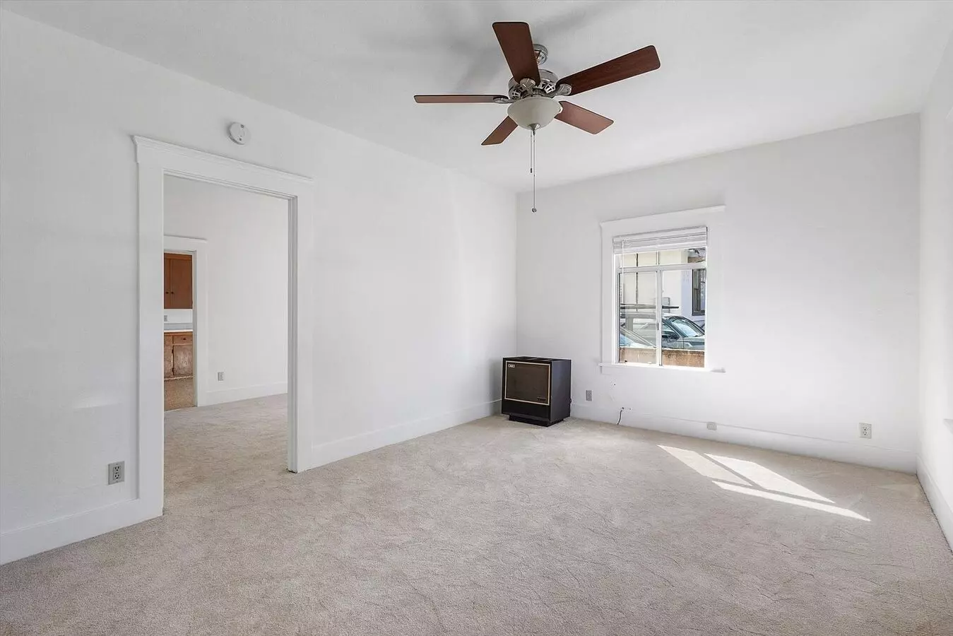 2312 San Antonio Ave - 1 Bedroom | 1 Bath photo 2