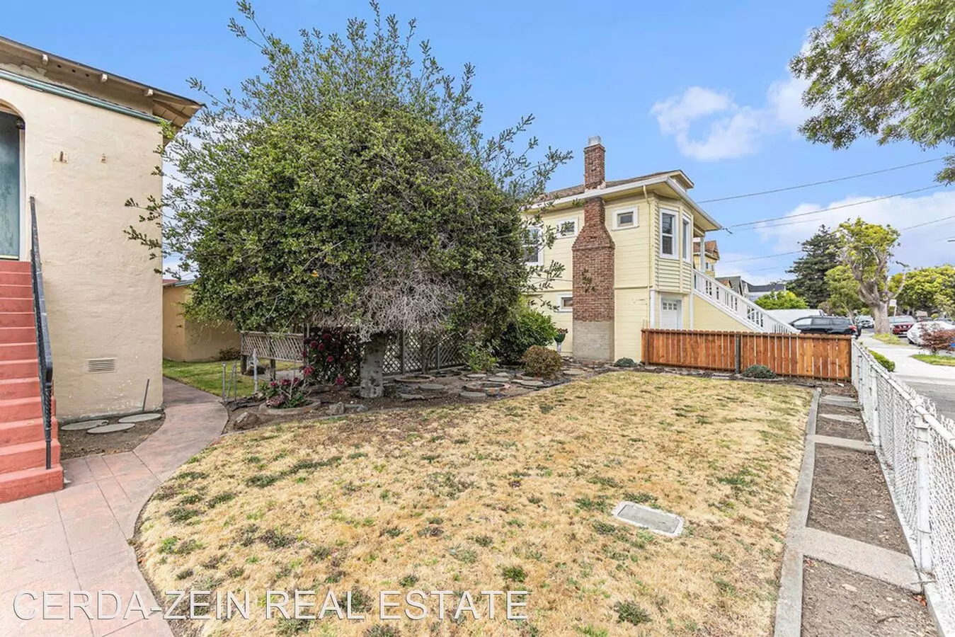 301 Lincoln Ave photo 4