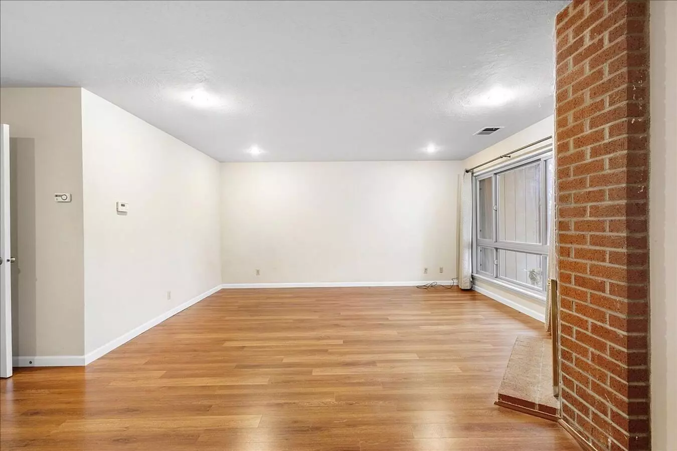 3310 Fir Ave photo 2