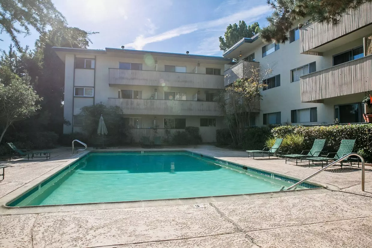Marine View Apartments photo 5