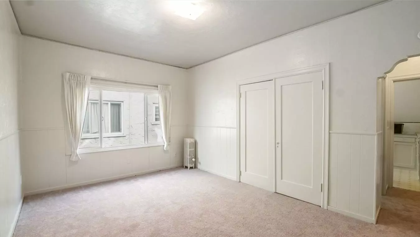 Alameda Arms Apartments photo 2