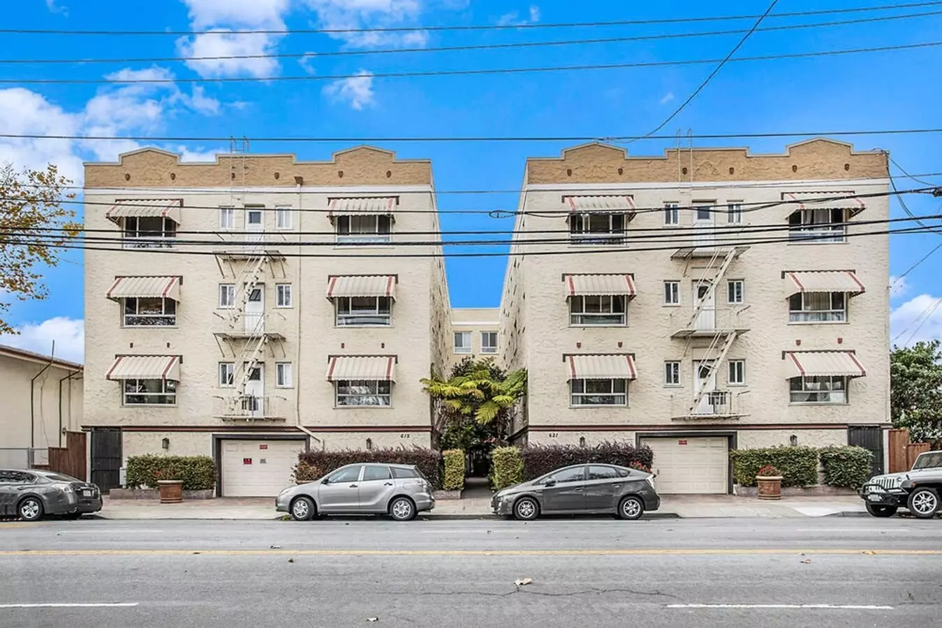 Alameda Arms Apartments photo 4