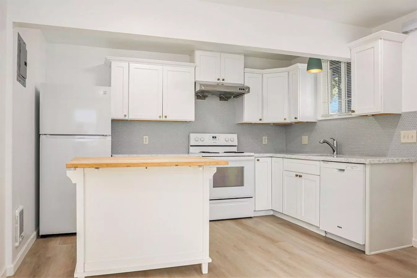 765 Taylor Ave #a photo 5