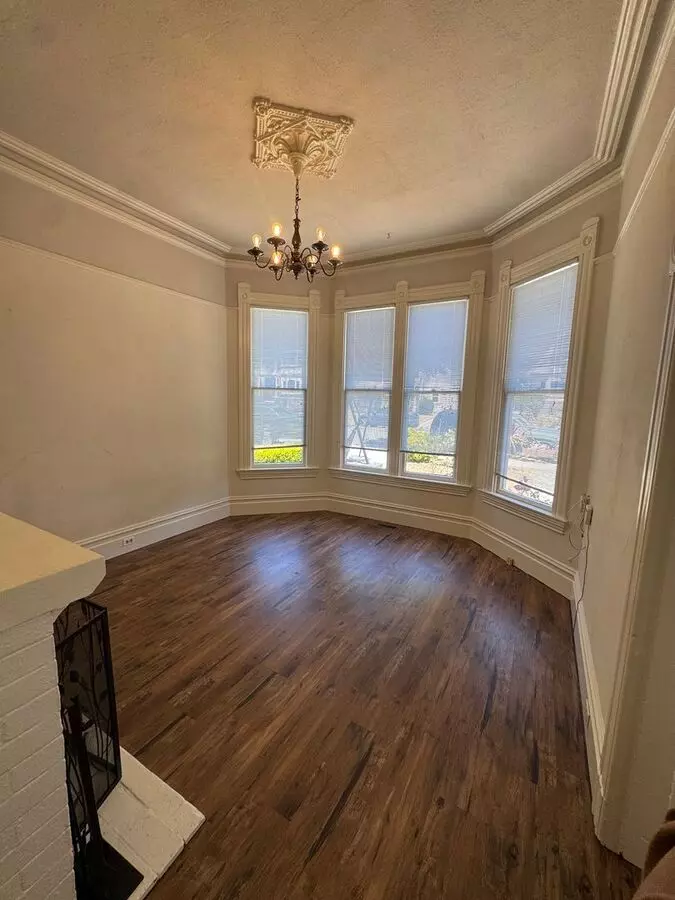 Charming Alameda Gem On Clinton Ave | Steps From The Island's Best photo 4