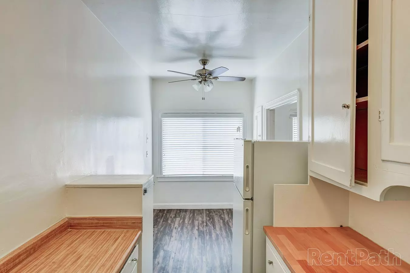 Park Regent Apartments photo 4