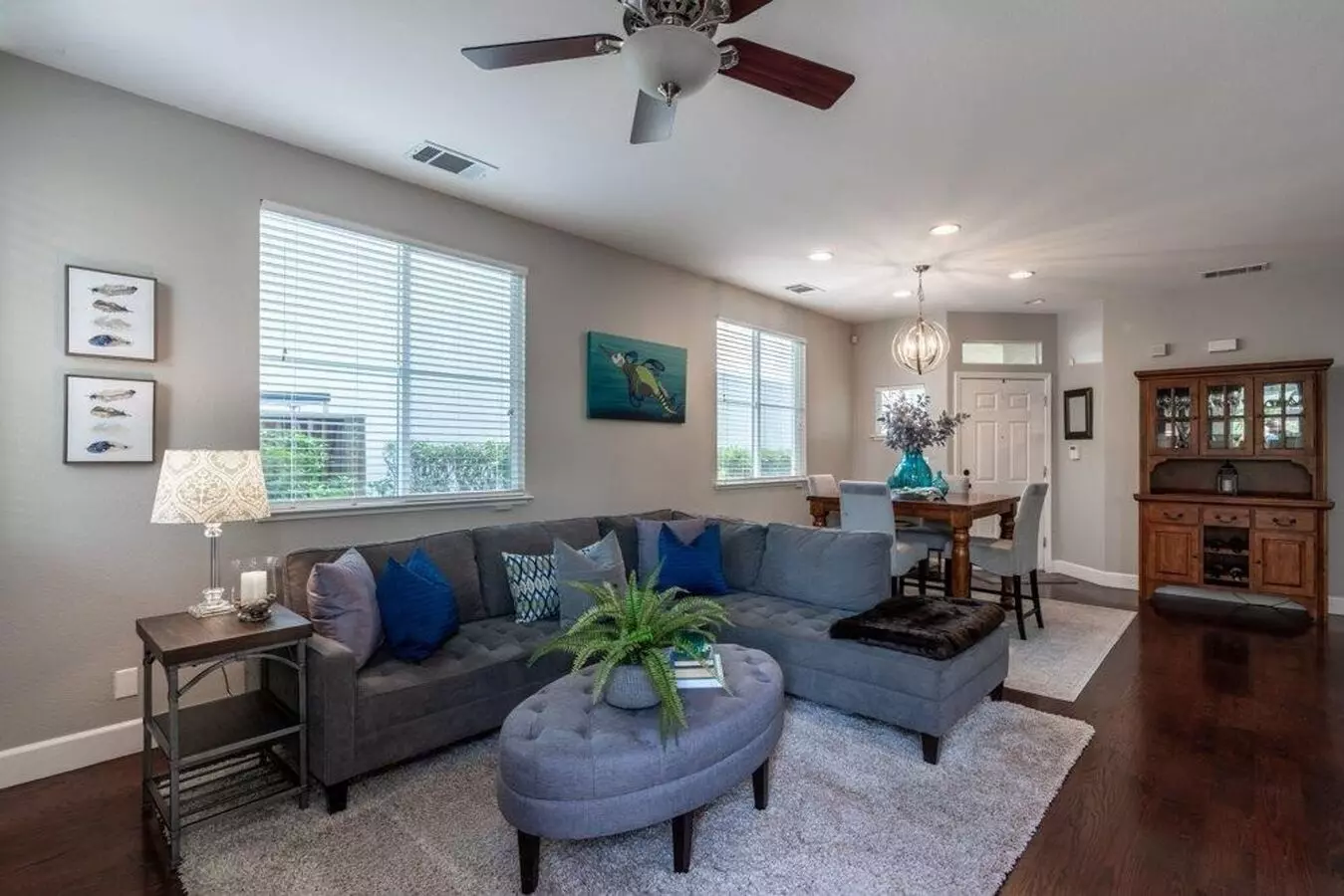 Stunning Updated Alameda Home W/ Backyard Deck &amp; Custom Features photo 4