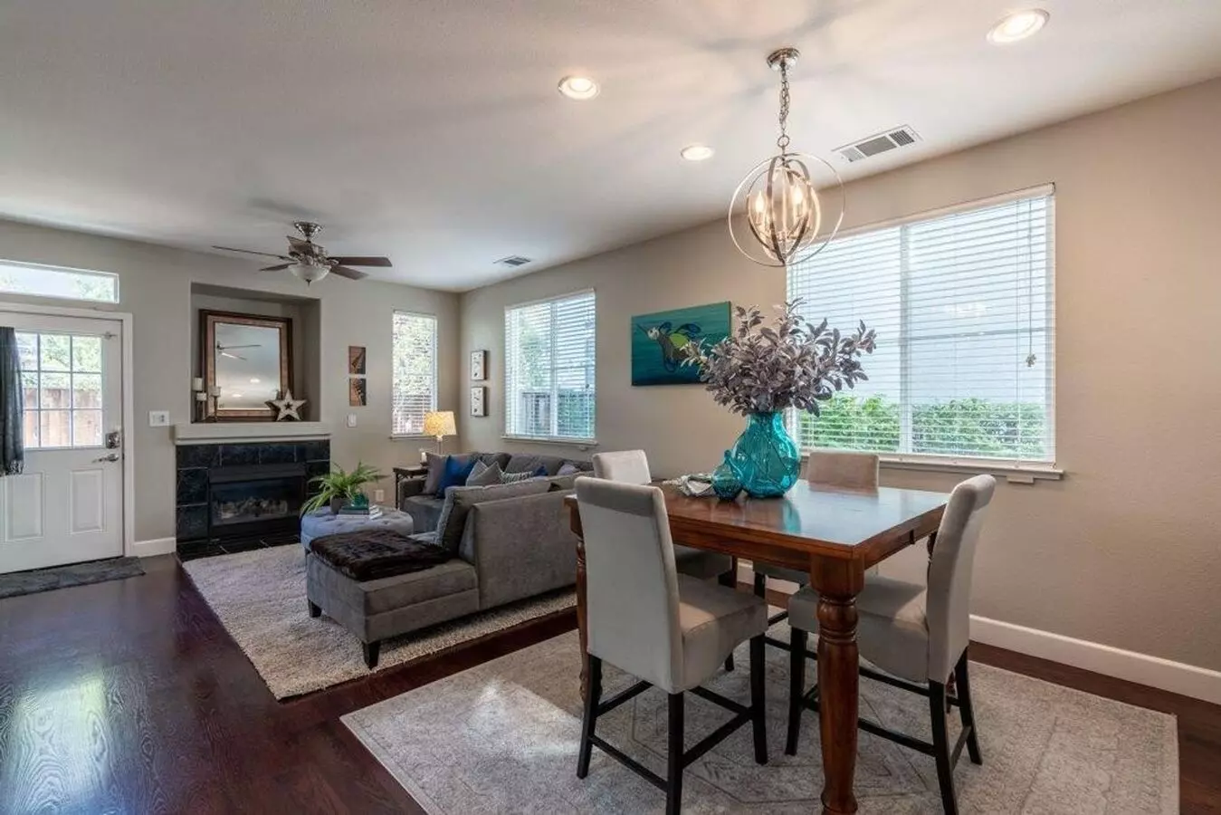 Stunning Updated Alameda Home W/ Backyard Deck &amp; Custom Features photo 5