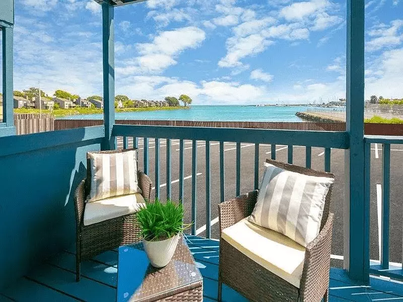 Bay Vista photo 2