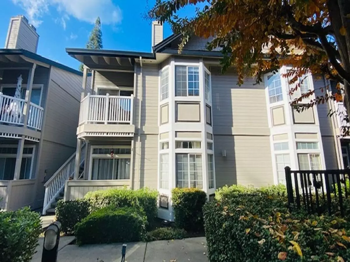 Charming 2bd/2ba + Loft, Upper Unit Condo In Alamo- Available Now! photo 3