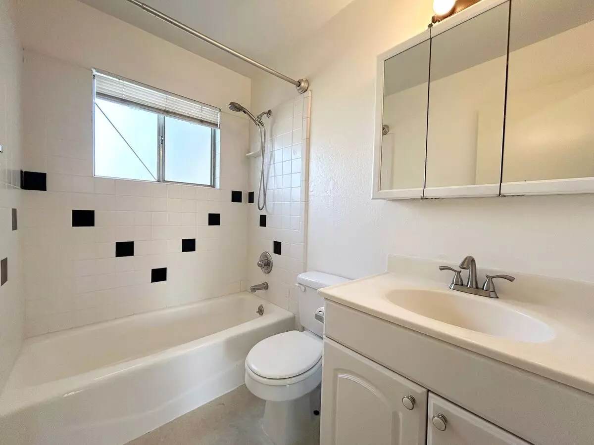 1400 Solano Avenue, Albany, CA 94706 photo 2