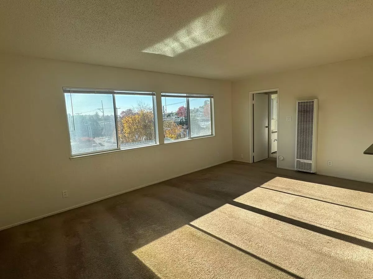 521 Kains Avenue, Albany, CA 94706 photo 4