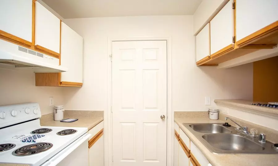 416 North Greenville Avenue, Allen, TX 75002 photo 4