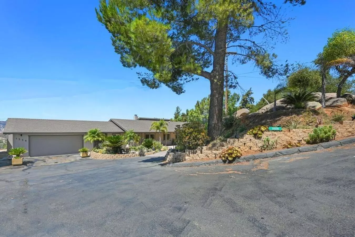 1556 Ramblewood Road, Alpine, CA 91901 photo 5