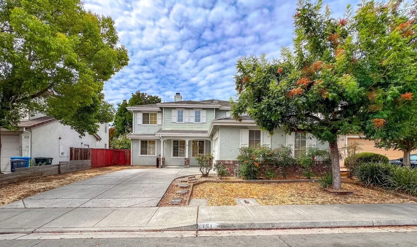 Spacious 4 Bedroom Amercian Canyon Home In Desireable Neighborhood