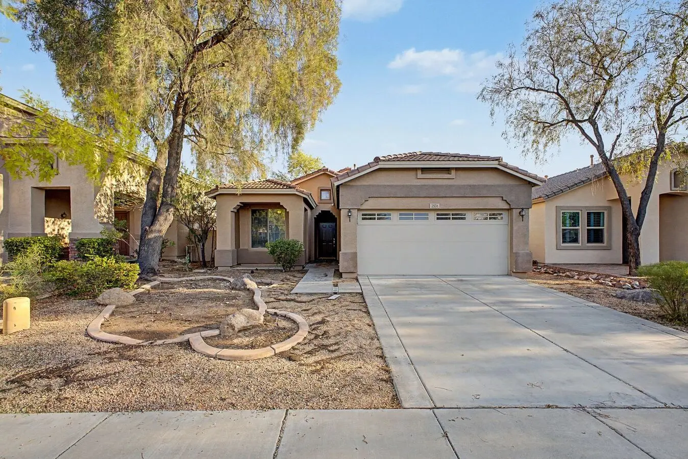 New Flooring 3 Bedroom 2 Bathroom In North Phoenix