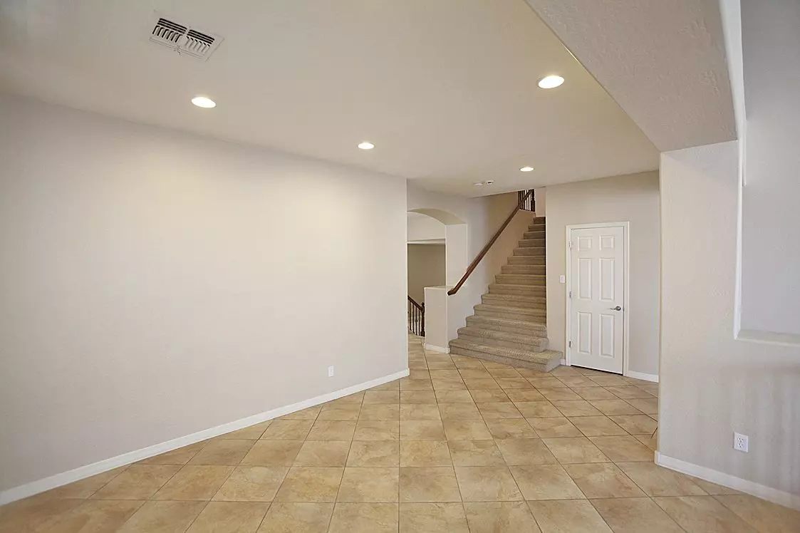 25806 N 50th Gln photo 5