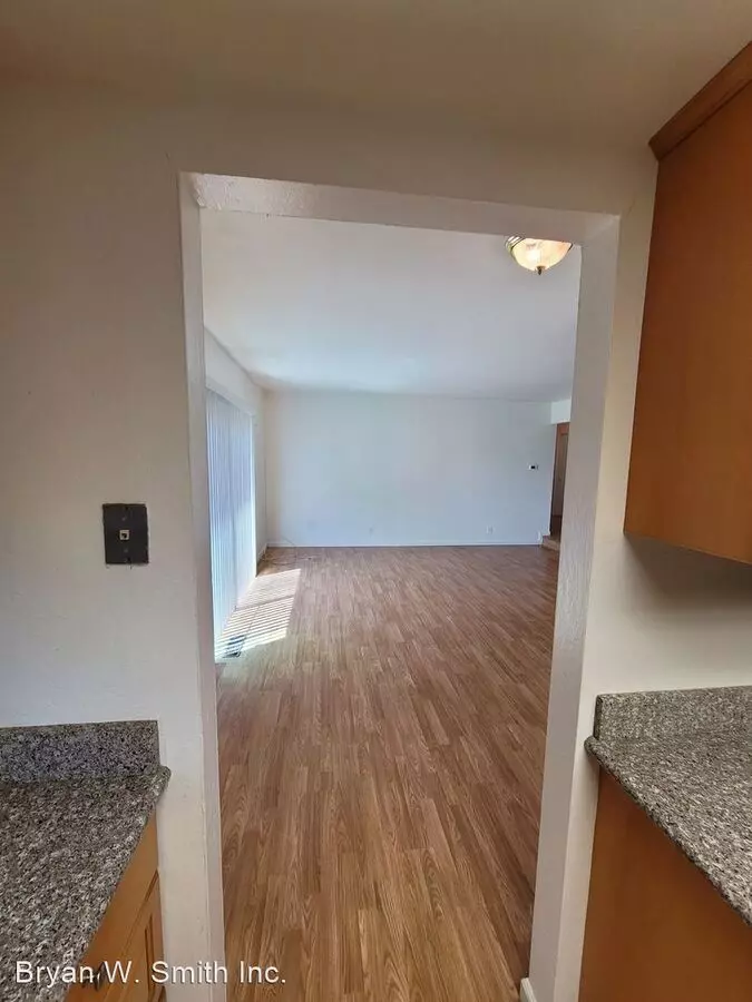 1239 Putnam Street, Antioch, CA 94509 photo 2