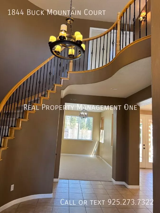 1844 Buck Mountain Court, Antioch, CA 94531 photo 3