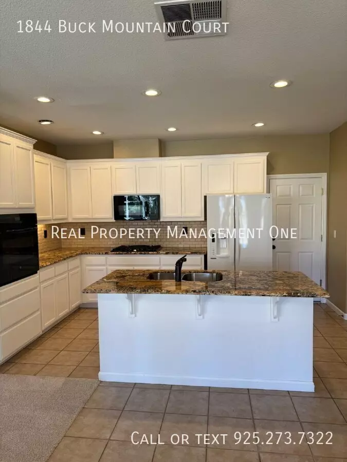 1844 Buck Mountain Court, Antioch, CA 94531 photo 5