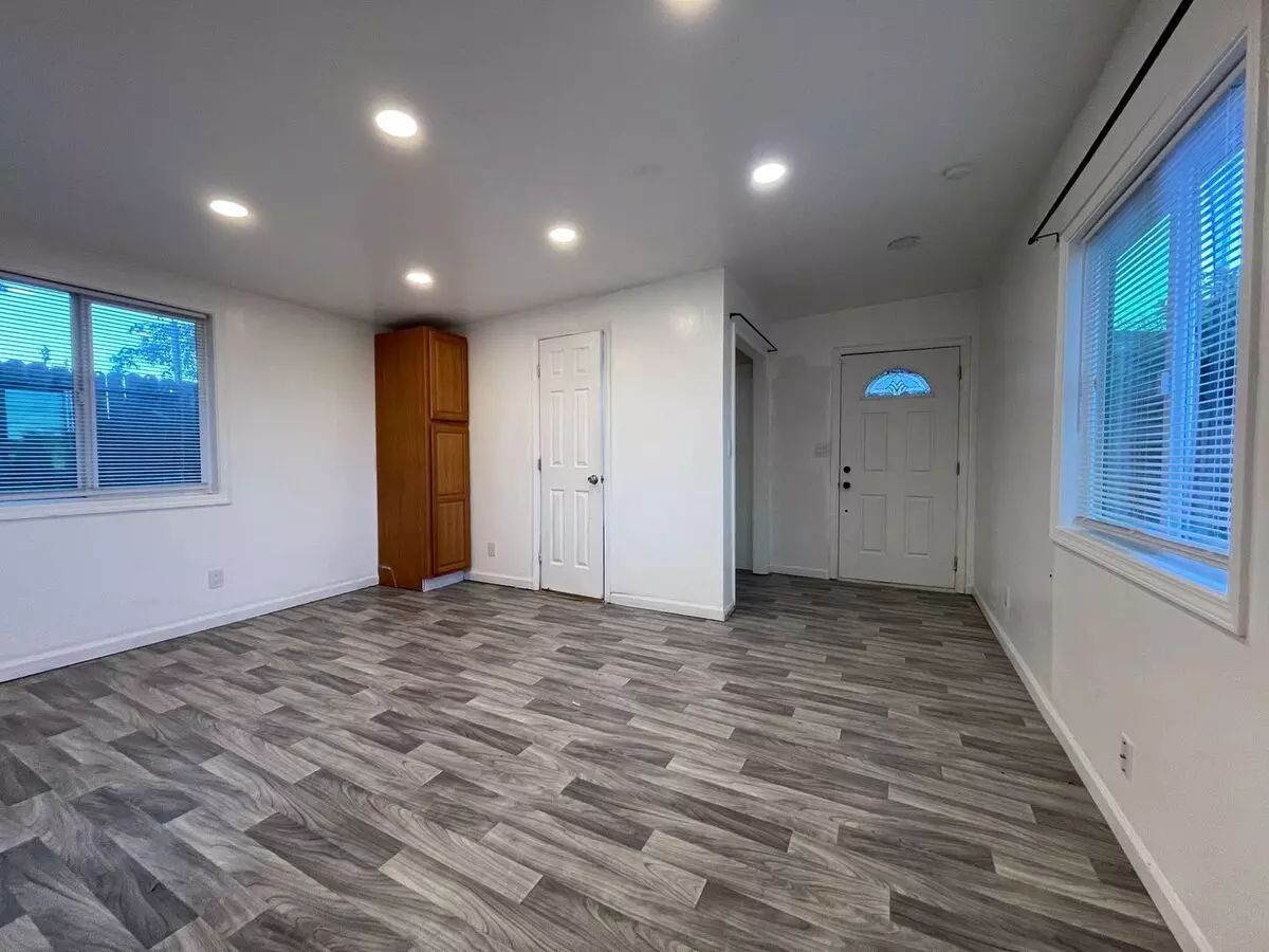 199 Bart Ave photo 2