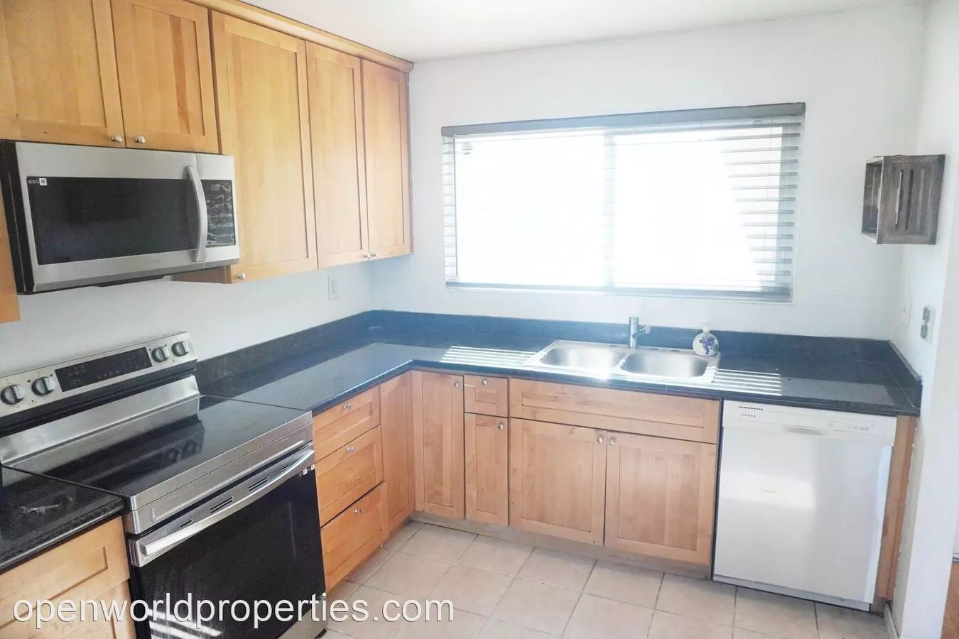 2215 Banyan Way, Antioch, CA 94509 photo 3