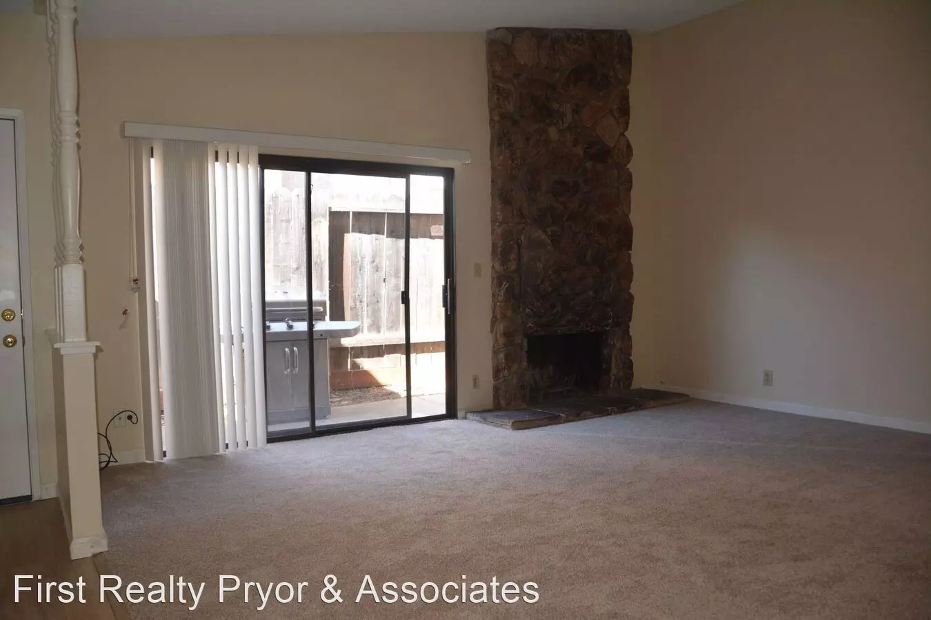 2522 Cathy Court #B photo 3
