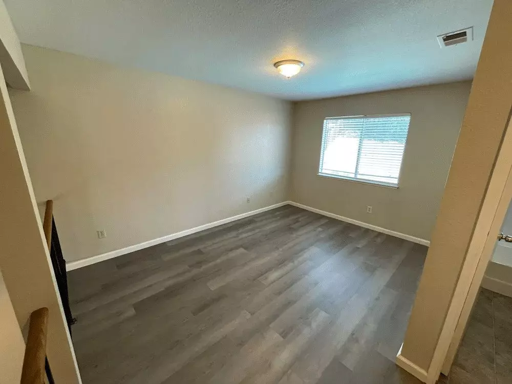 2917 Bluebonnet Ct photo 2