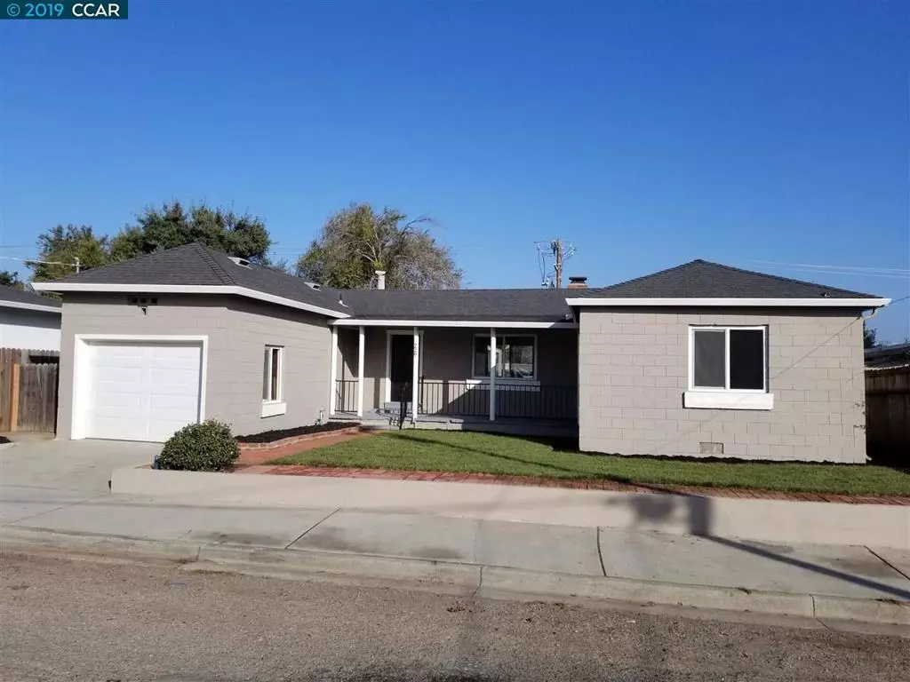 229 Crest St photo 2