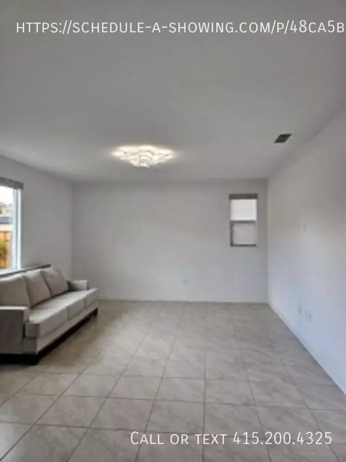 Modern 4-Bedroom Home in Antioch photo 3