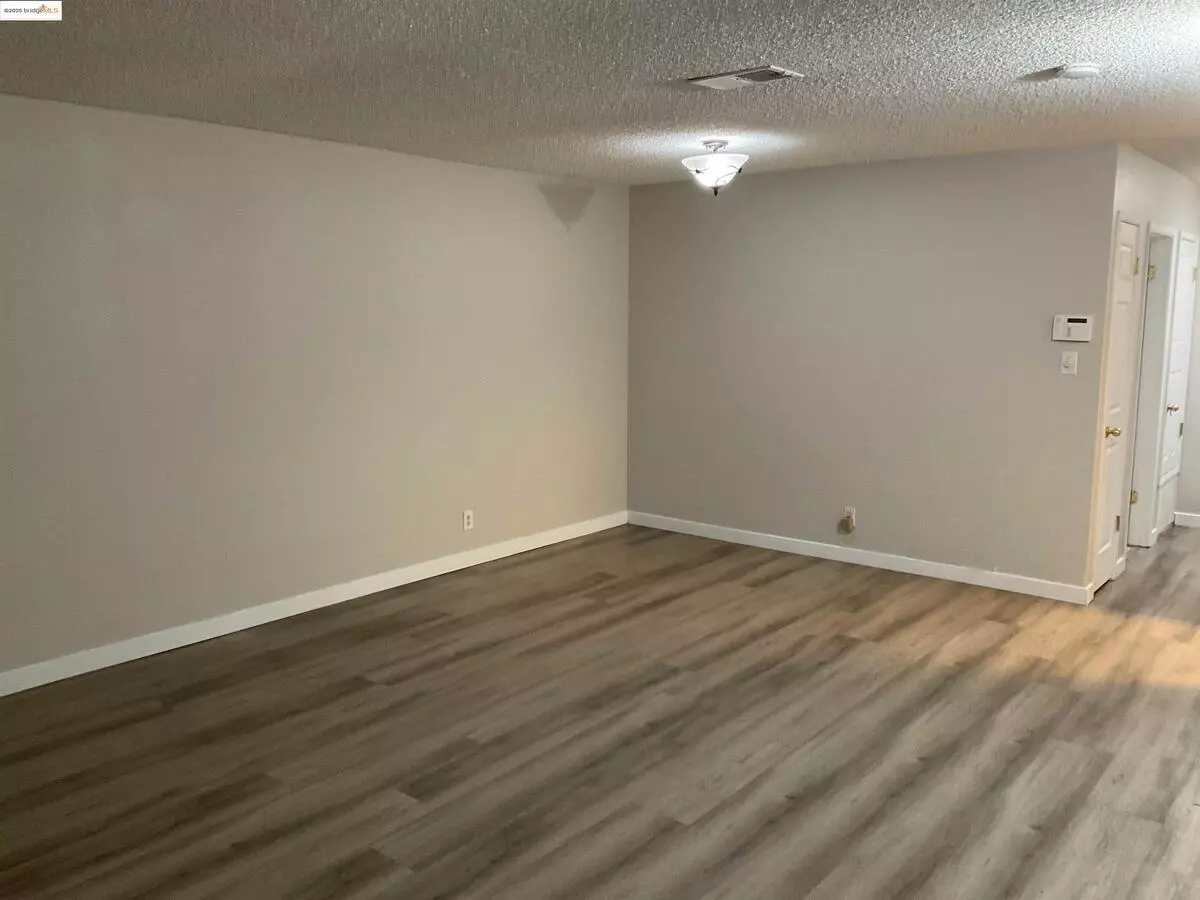 1715 Magnolia Way, Antioch, CA 94509 photo 4