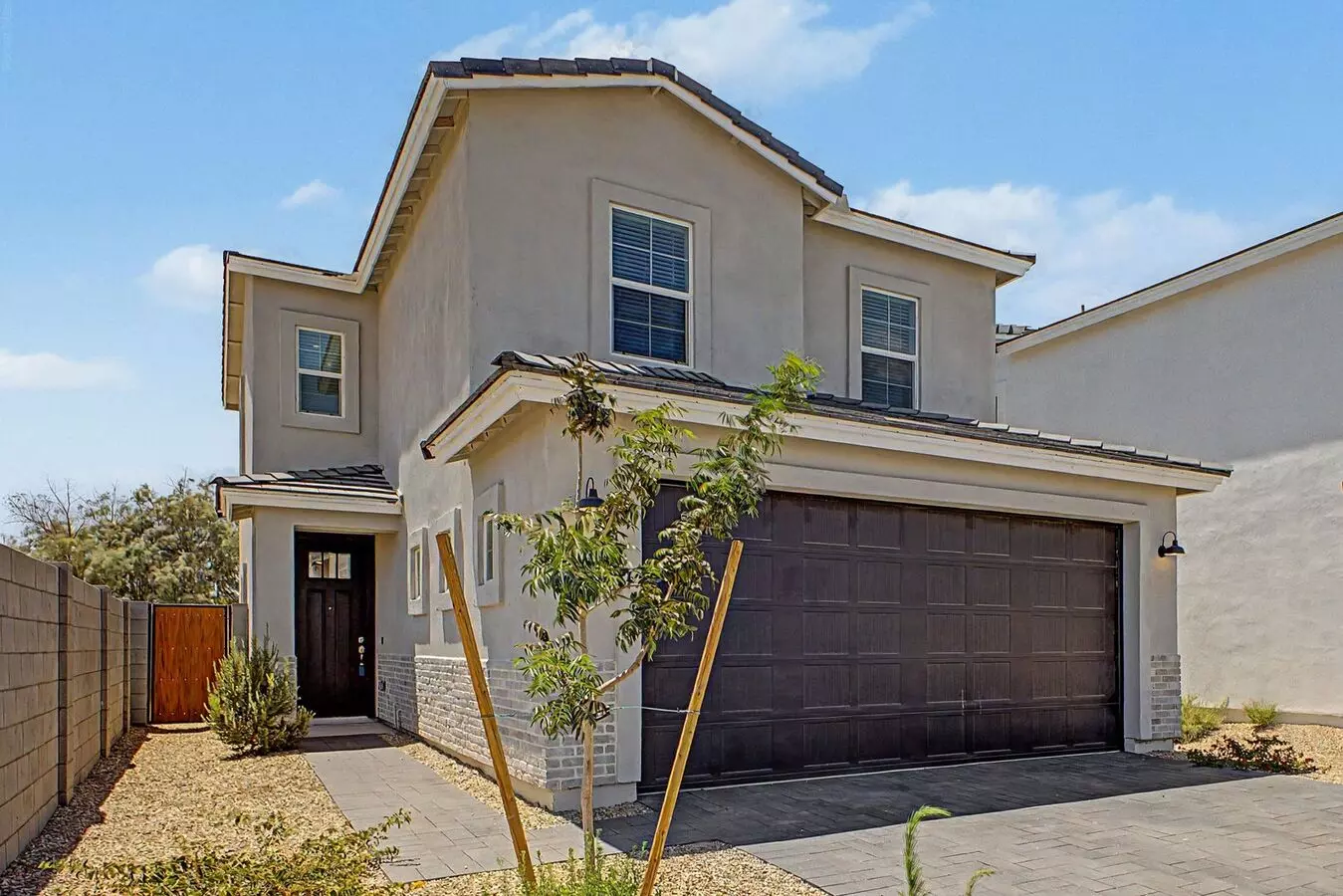 Apache Junction Townhomes photo 2