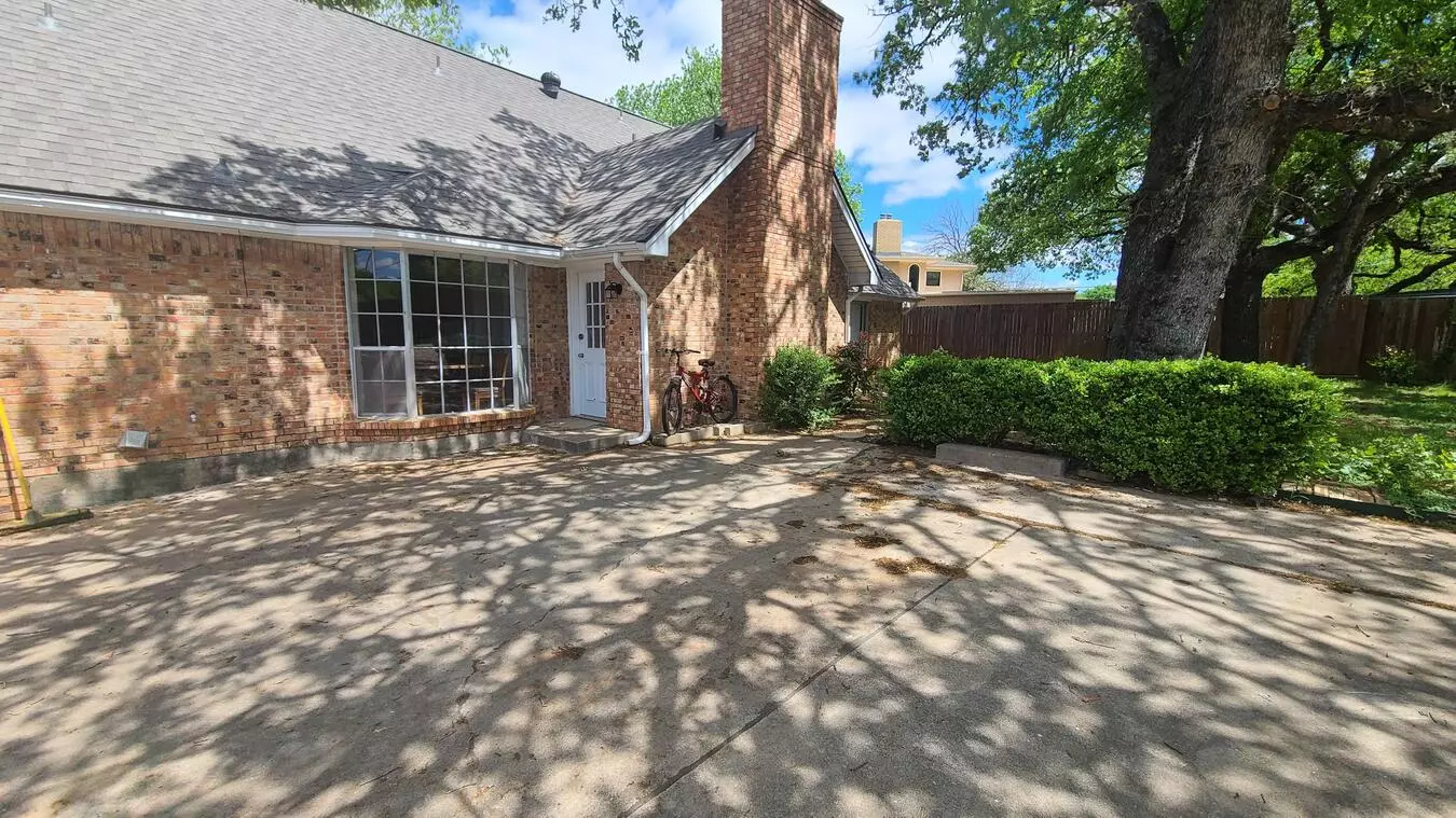 1 Street Claire Drive, Arlington, TX 76012 photo 5
