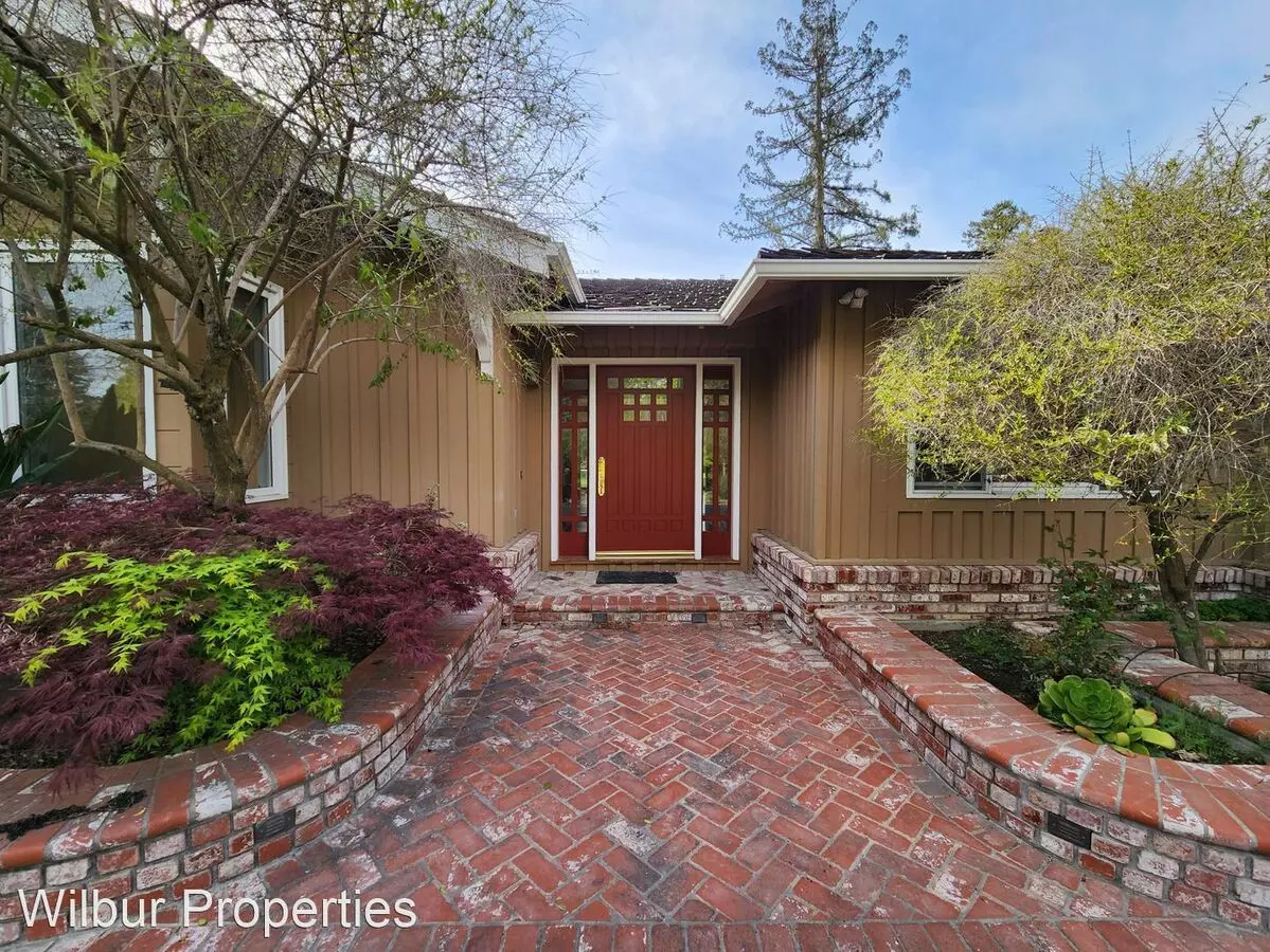139 Watkins Ave photo 5