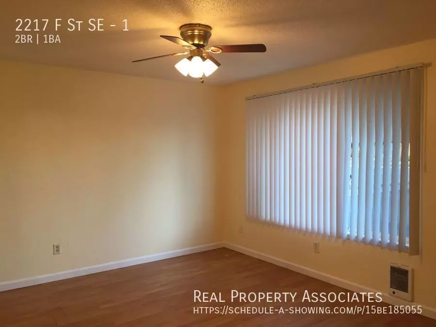 2217 F St photo 4