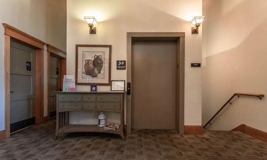 1032 Clayton Lane, Austin, TX 78723 photo 2