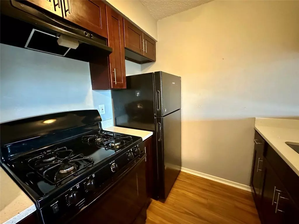 10810 Newmont Road, Austin, TX 78758 photo 4